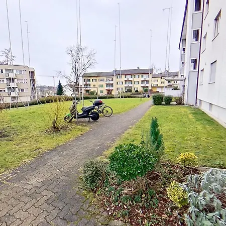 Apartment Simple 2 Bedroom With Essentials Zurich