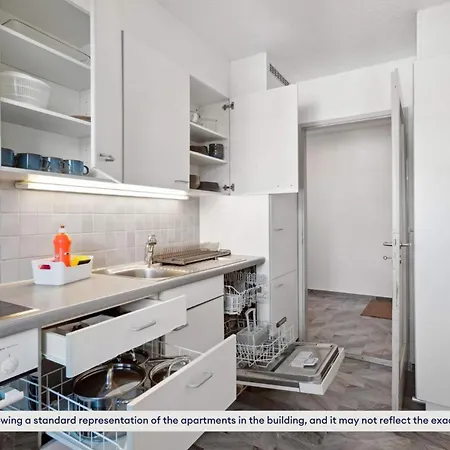 Apartment Simple 2 Bedroom With Essentials Zurich