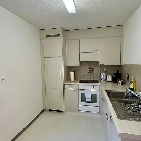 Simple With Essentials Ζυρίχη