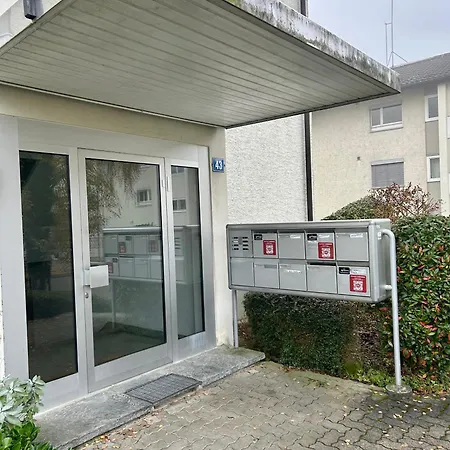 Διαμέρισμα Simple With Essentials Ζυρίχη